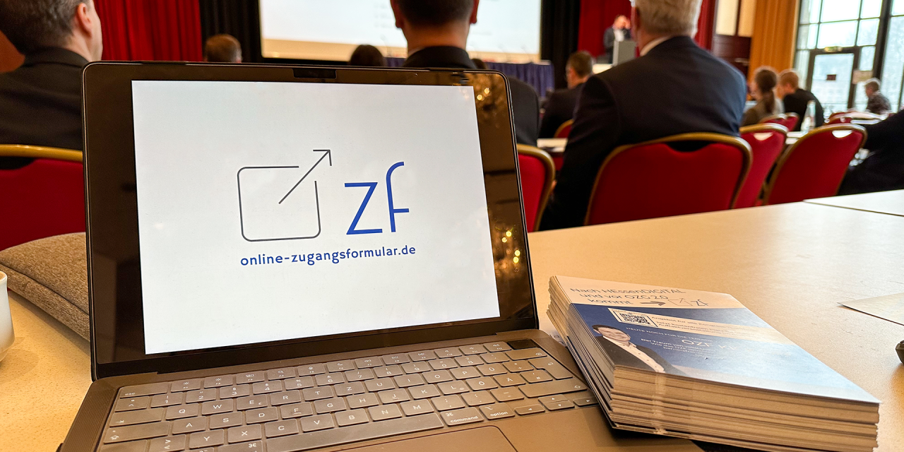 Laptop, Präsentation, OZF, OZG, HEDIGTIAL