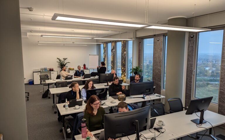 Learning Journey Wave 2 - Menshen beim lernen